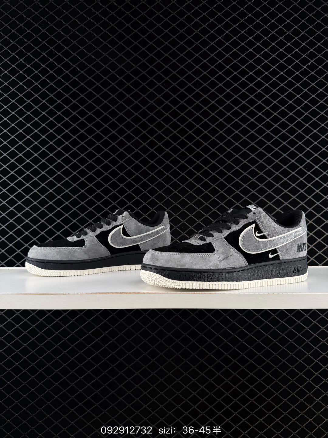 NIKE AIR FORCE 1